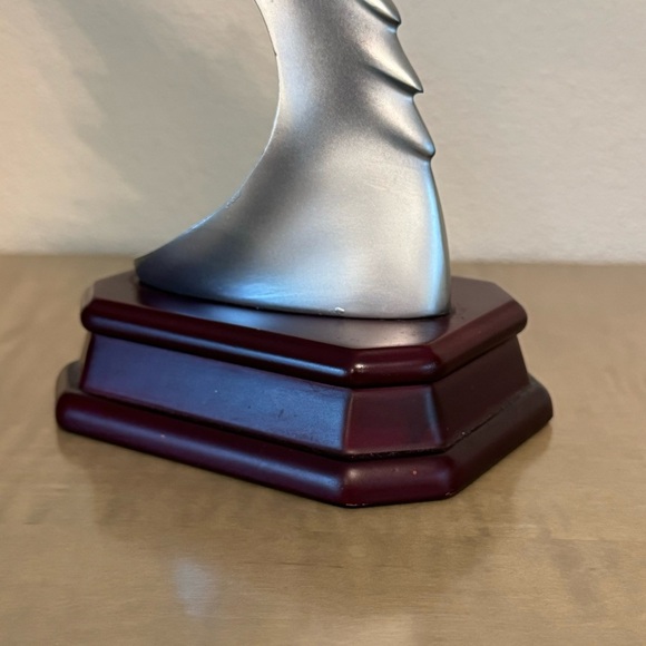 Eagle Head Sculpture On Wooden Base By Herco Gift Professional - Picture 10 of 15
